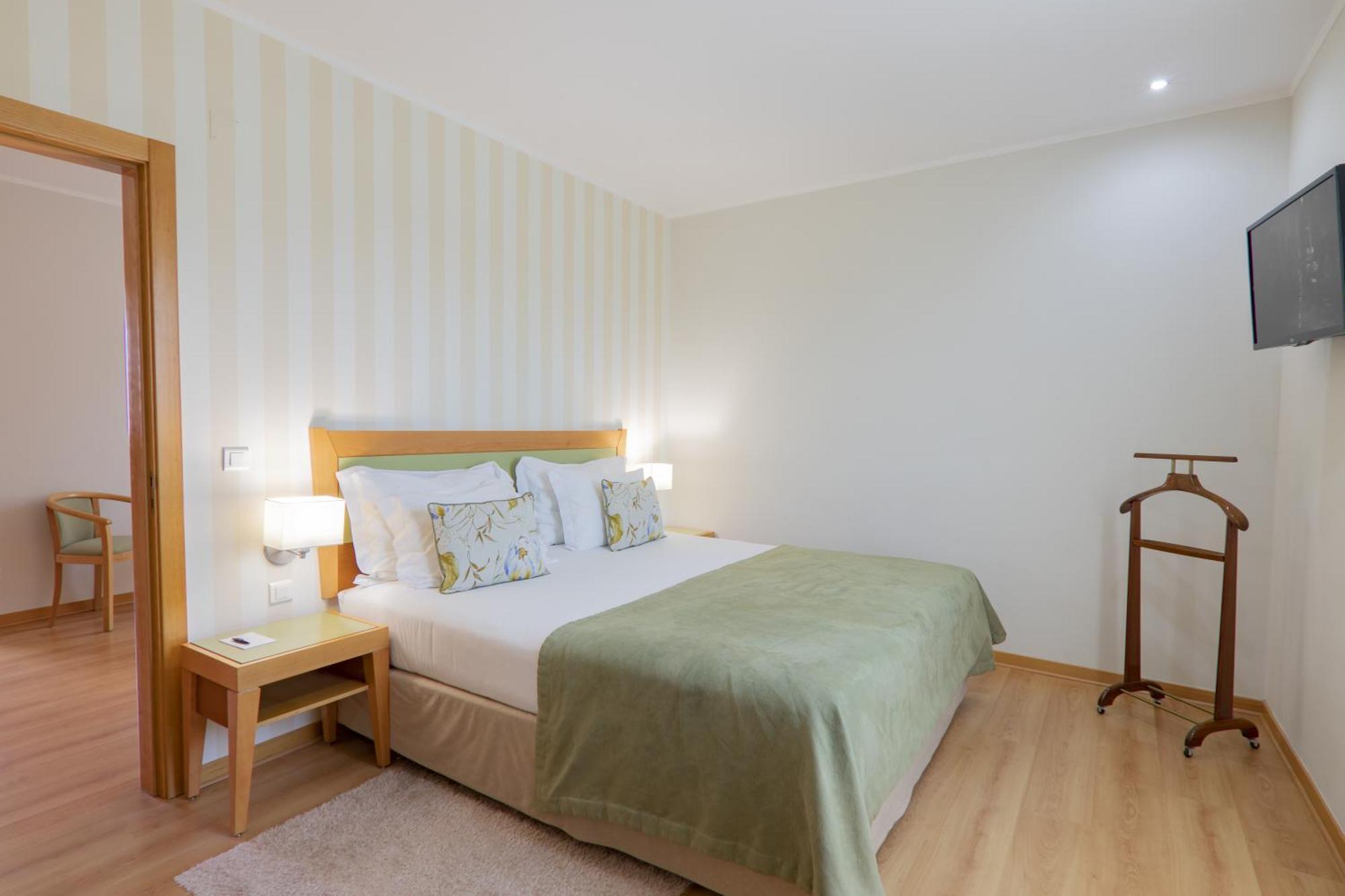 Suite with City View (2 adults + 2 children up to 12 years)